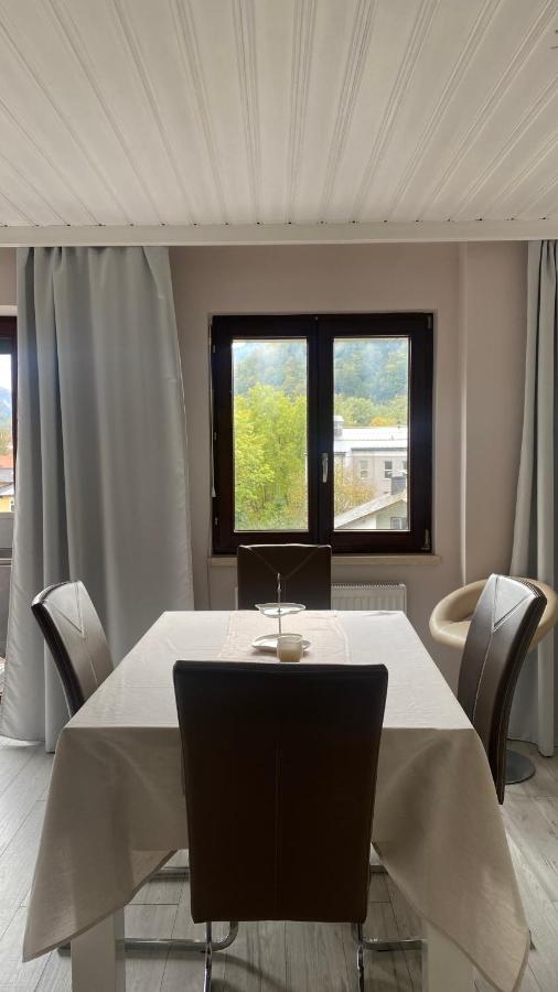 Bad Ischl - Central & Quiet Apartment מראה חיצוני תמונה